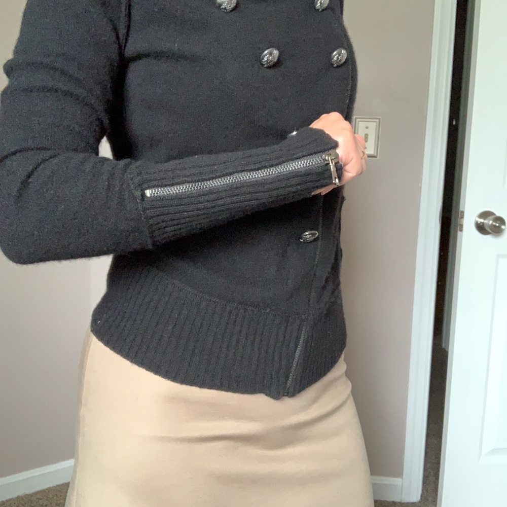 Limited addition cashmere cardigan in xs